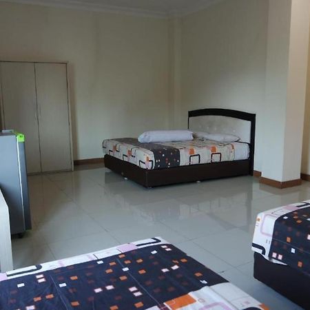 Hotel Sulawesi Gorontalo Surabaya Kültér fotó