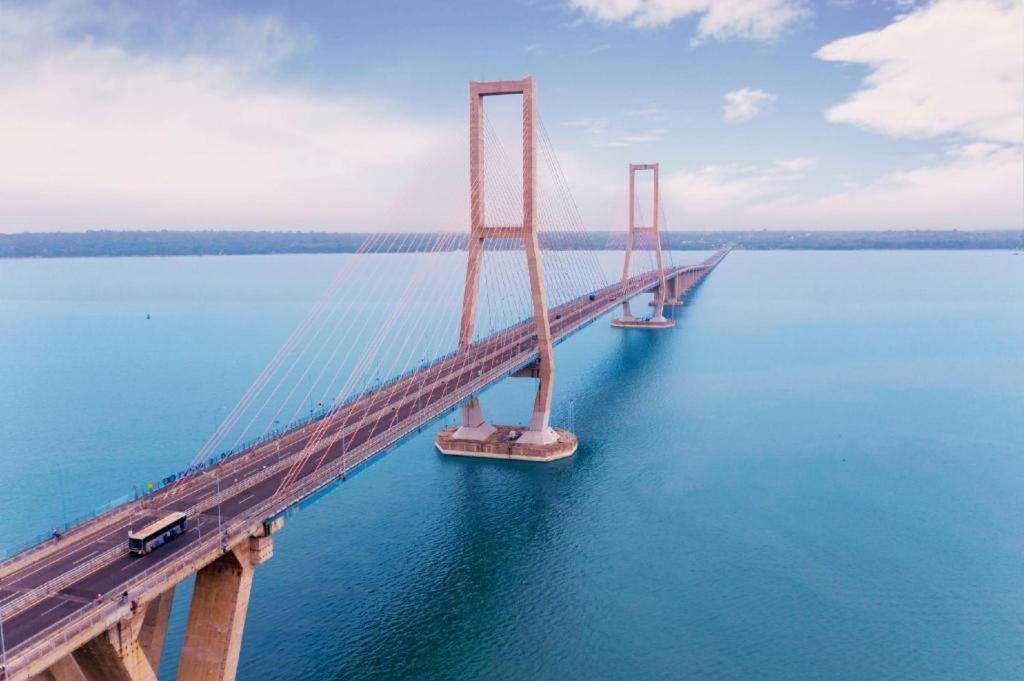 Hotel Sulawesi Gorontalo Surabaya Kültér fotó