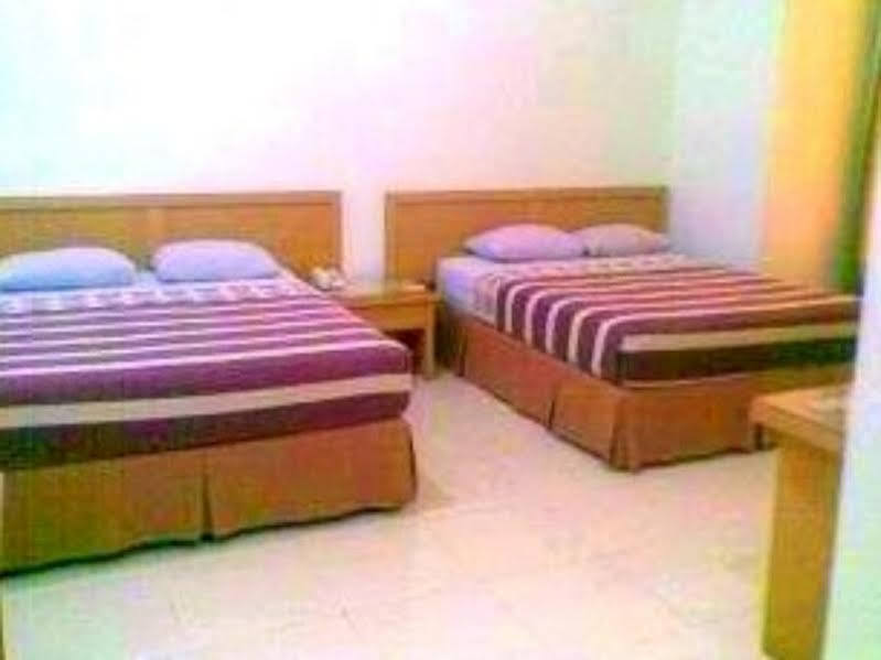 Hotel Sulawesi Gorontalo Surabaya Kültér fotó